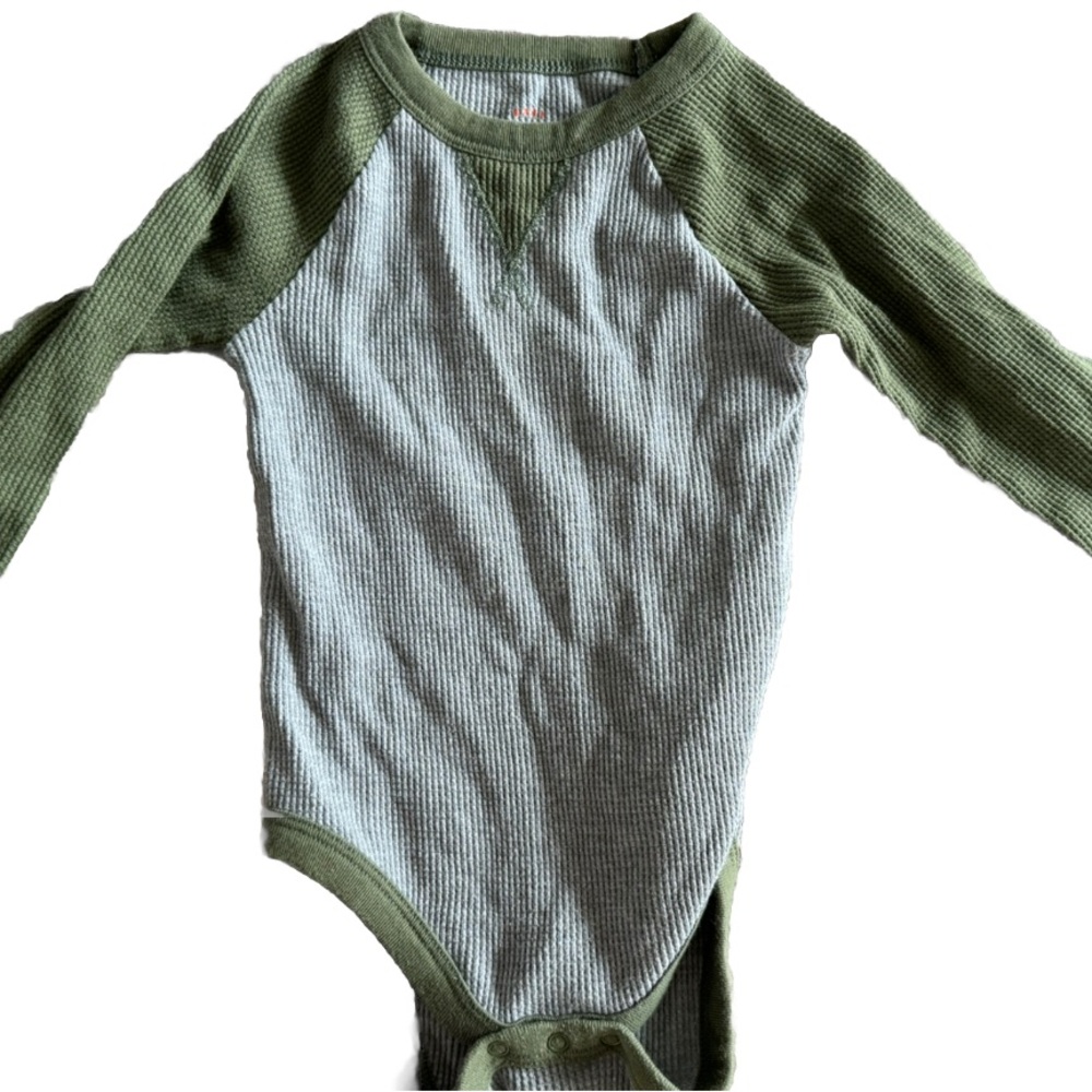 Cat & Jack baby boy thermal long sleeve Bodysuit snap closure 12 months